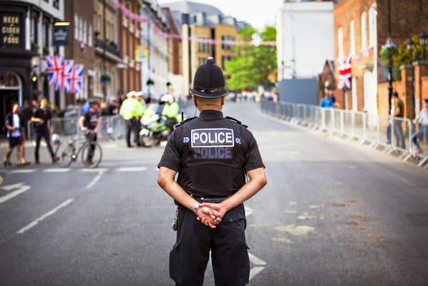 Pourquoi les pays où la police n'est pas armée ont moins de criminalité ?